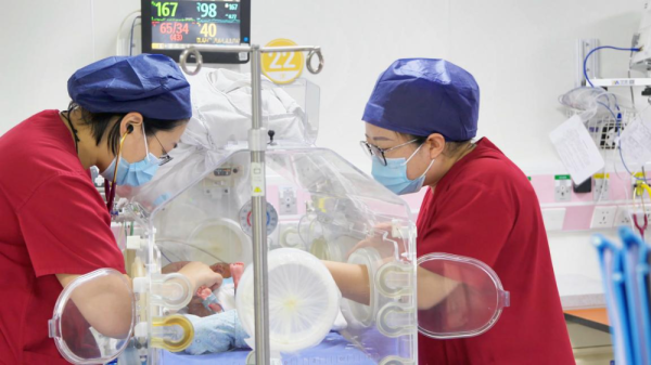 鼎际之家 233名儿科医生“离乡”背后……