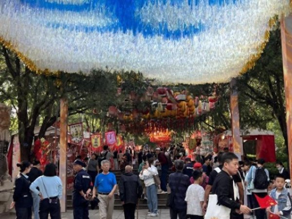 杠杆配资网 这个双节假期，62.5万余市民游客打卡济南9处市属公园景区